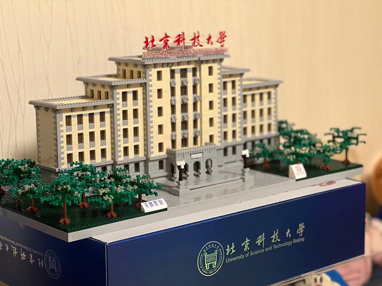 1-4-校友漂亮的竣工照.jpg